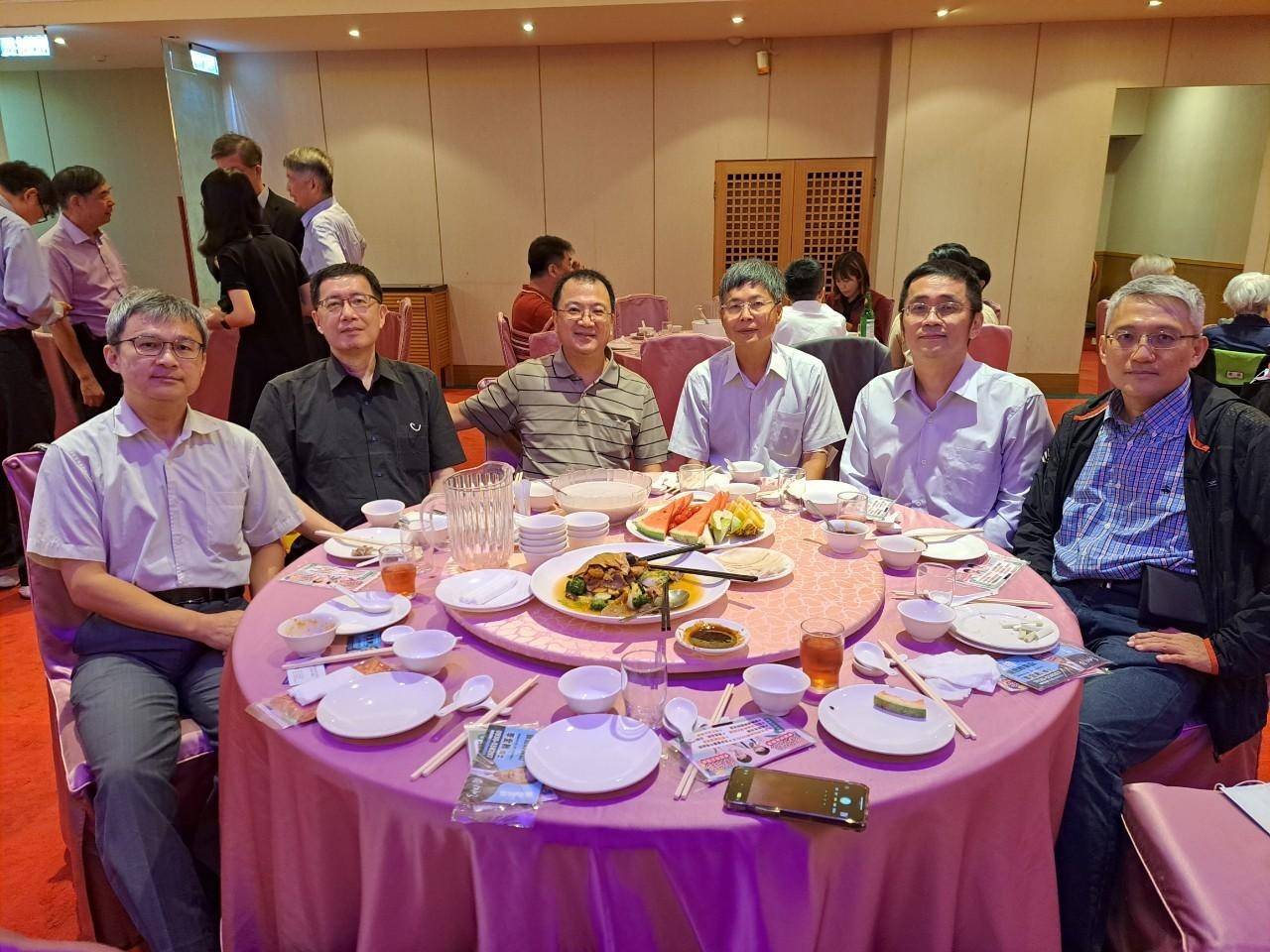 相册封面169063.jpg