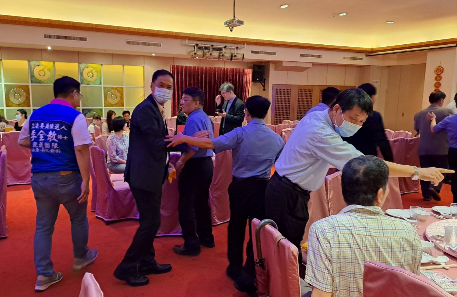 相册封面169063.jpg